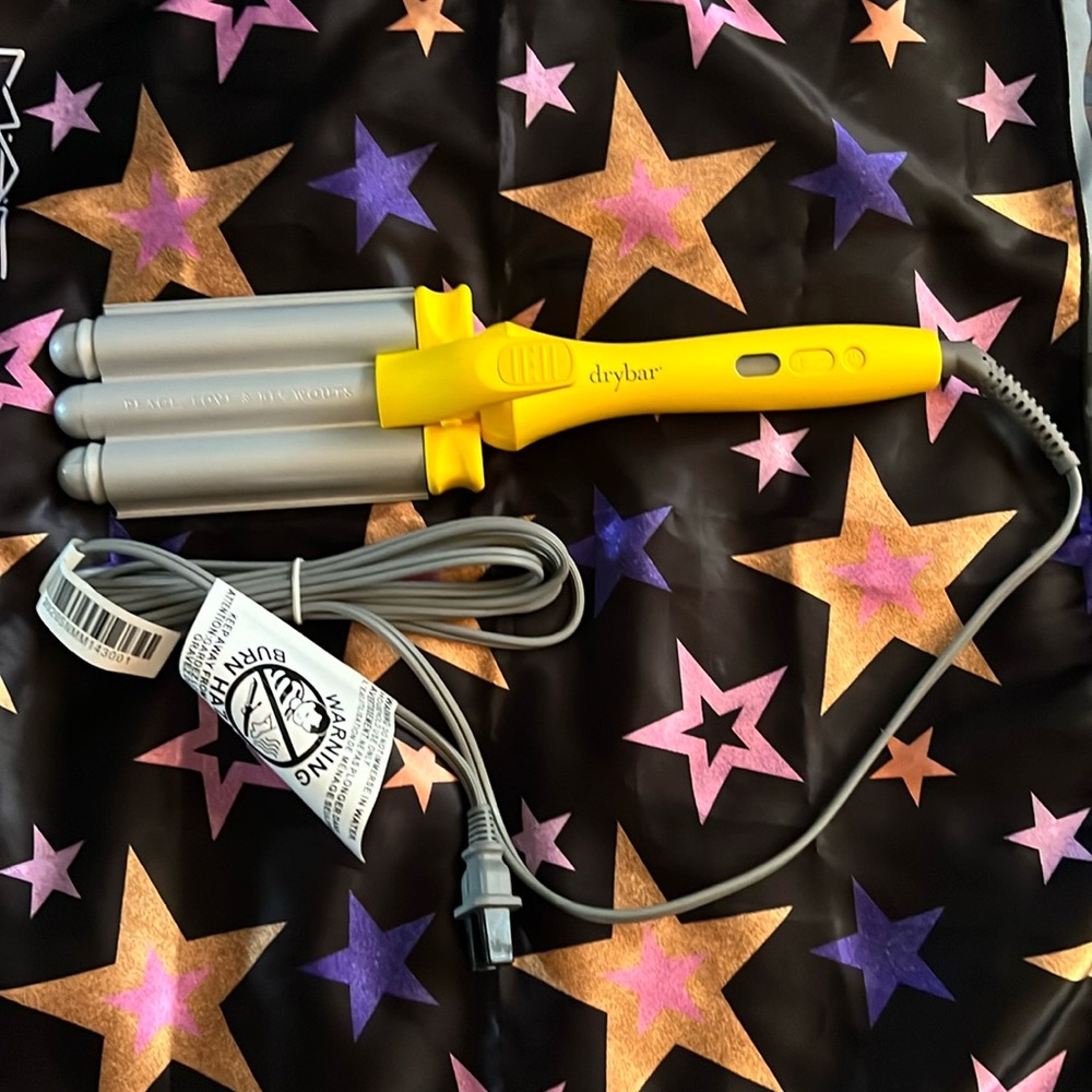 Drybar Beach Bender Triple Barrel Waver New NWOB Ulta
